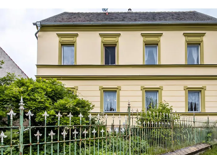 Creutzer Apartment